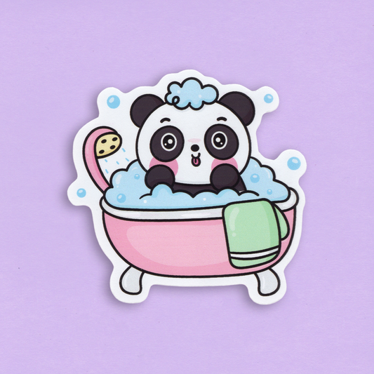 Die-Cut tarra – Söpö panda kylvyssä